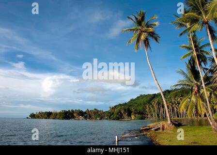 Remote isole tropicali di Truk Lagoon nel Pacifico del Sud Foto Stock