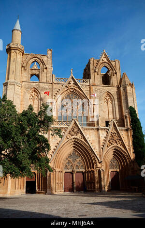 Lala Mustafa Pasha moschea, forner Cattedrale di Agios Nikolaos (San Nicola), Famagosta (Magusa), Repubblica Turca di Cipro del Nord Foto Stock