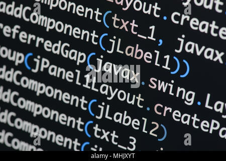 Reale codice Java sviluppo di schermo. Flusso di lavoro di programmazione algoritmo astratto concetto. Linee di codice Java visibile . Foto Stock