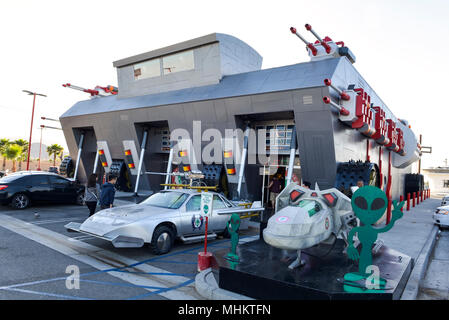 Alien freschi a scatti in Baker, California. Foto Stock