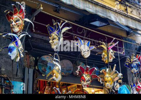 Pulcinella maschere su San Gregorio Armeno a Napoli Campania Italia Foto Stock