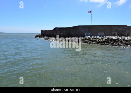 Fort nel canale di Charleston dove la guerra civile americana ha iniziato. Foto Stock