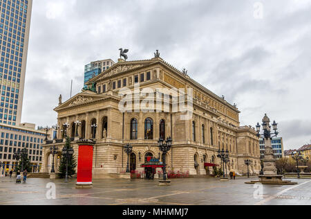 L'Alte Oper (antico teatro dell'Opera) di Francoforte, Germania Foto Stock