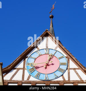 Le mura medievali di Clock Untertor (gate inferiore), Stein am Rhein, Schaffhausen, Svizzera Foto Stock