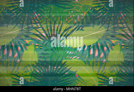 Abstract pattern digitale con colorati di foglie di palma verde su uno sfondo di colore rosa. Sfondo Glitched con vhs interferenze. Effetto Stereo illustrazione. W Foto Stock