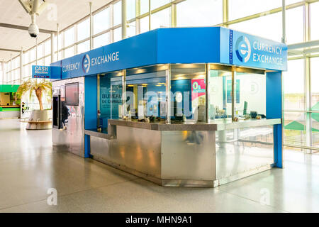 Bureau de change a Ebbsfleet international station Foto Stock