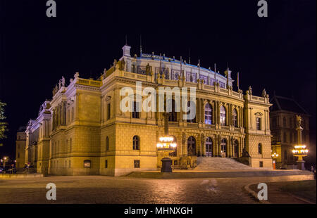 Il Rudolfinum, un auditorium di musica a Praga, Repubblica Ceca Foto Stock