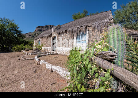 Baja California del XVII secolo in pietra antica missione di chiesa Foto Stock