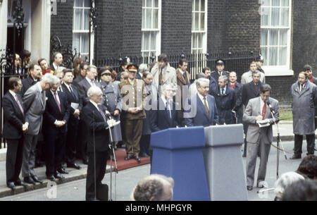 John Major e Boris Eltsin a Downing Street, Londra Foto Stock