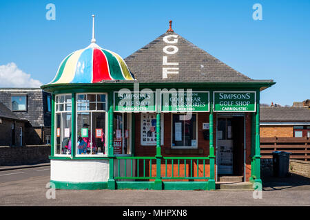 Vista esterna del Simpsons storico negozio di golf accanto a Carnoustie Golf Links (corso) a Carnoustie, Angus, Scotland, Regno Unito Foto Stock