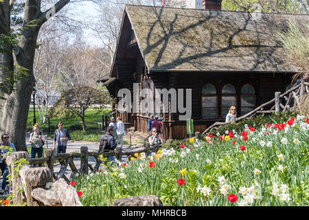 Cottage svedese Teatro delle Marionette di Central Park, New York, Stati Uniti d'America Foto Stock