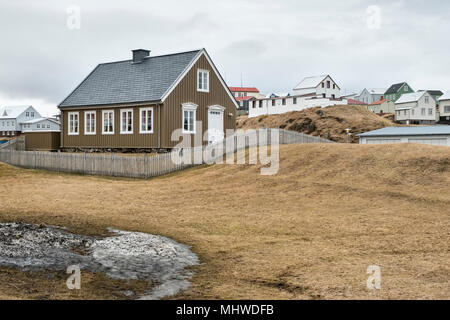 West Islanda - case tipiche nella pittoresca cittadina di Stykkishólmur sulla penisola Snaefellsnes. Foto Stock