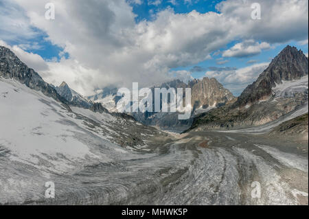 Visite turistiche volo in aeroplano sopra il massiccio del Monte Bianco, regione Rhone-Alpes, Francia Foto Stock