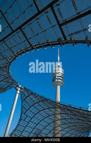 Monaco di Baviera TV Tower con dettagli architettonici in primo piano, Monaco di Baviera, Germania, Europa PublicGround Foto Stock