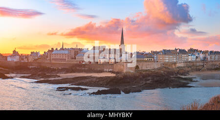 Fortezza Medievale Saint-Malo, Brittany, Francia Foto Stock