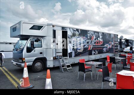 Il 28 aprile 2018, Anglesey / circuito Môn Trac,UK.Bosch Cox Parti Motore Civic Cup. Il Paddock Foto Stock