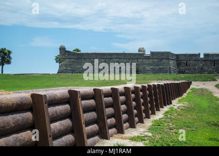 Forte Castillo de San Marco da una distanza Foto Stock