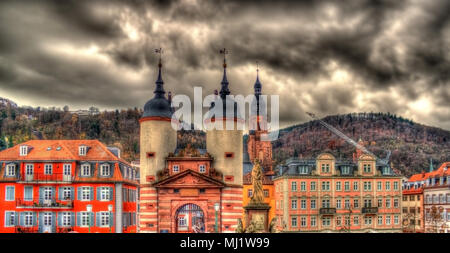 Ingresso a Heidelberg da Karl Theodor Bridge - Germania Foto Stock