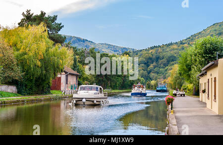 Marne - Reno Canal in montagne Vosges, Alsase, Francia Foto Stock