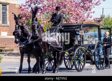 A cavallo fuori funebre Frinton chiesa libera da William Hayne, 1911-1935, italianamente stile, Connaught Avenue, FRINTON ON SEA, Essex, Inghilterra Foto Stock