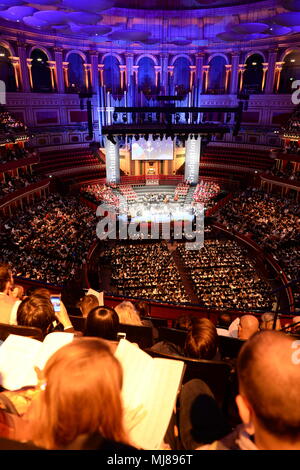 Imperial college di laurea al Royal Albert Hall 2018 Foto Stock