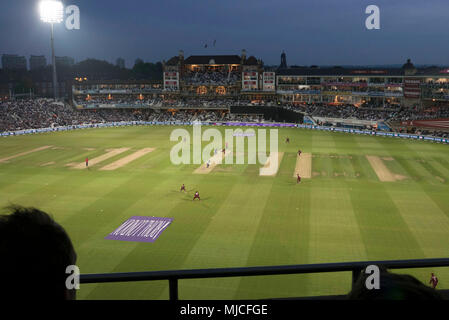 Inghilterra giocare over limitati corrispondono v West Indies ,giorno notte corrispondono a cricket al ovale in 2017 Foto Stock