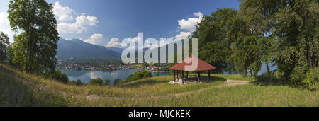 Vista del Leeberghang, Literatenhügel, in Tegernsee al Malerwinkel di Rottach-Egern, Tegernseen valley, Alta Baviera, bavaresi, Germania meridionale, Germania, Foto Stock