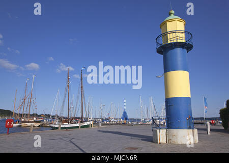 Il vecchio Eckernförder faro nel porto di Eckernförde, SCHLESWIG-HOLSTEIN, Germania settentrionale, Germania, Foto Stock
