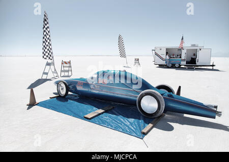 L'auto-costruito auto racing, Bonneville Speed Week, fantastica Salt Lake, Utah, Stati Uniti d'America Foto Stock