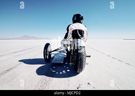 Racing moto, auto-costruito di Bonneville Speed Week, fantastica Salt Lake, Utah Foto Stock