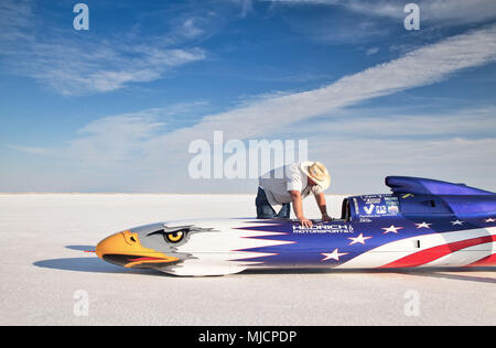 L'auto-costruito auto racing, Bonneville Speed Week, fantastica Salt Lake, Utah, Stati Uniti d'America Foto Stock