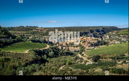 Minerve, borgo medievale costruito su una roccia. L'ultimo rifugio del Katharer, uno dei più bei villaggi di Francia (Les Plus Beaux Villages de France) Foto Stock