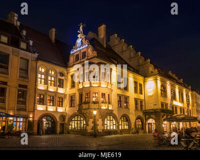 La Hofbräuhaus am Platzl, Monaco di Baviera, Baviera, Baviera, Germania, Europa Foto Stock