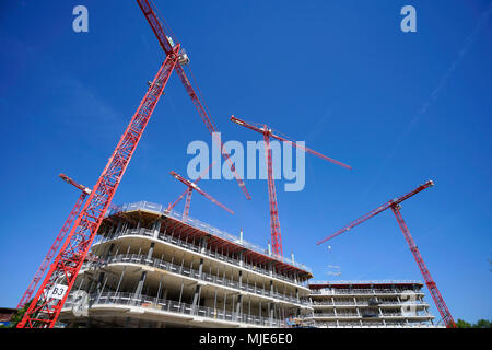 Grande sito di costruzione dei quattro alto ufficio blocchi "Bavaria Torri" in Munich-Steinhausen Foto Stock