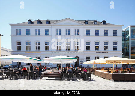 Bitburger taverna del Casinò Kornmarkt Trier, Renania-Palatinato, Germania, Europa Foto Stock