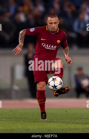 Radja Nainggolan di Roma durante l' UEFA Champions League ' semifinali , 2st gamba, match tra Roma 4-2 Liverpool FC presso lo Stadio Olimpico il 2 maggio 2018 in Roma, Italia. (Foto di Maurizio Borsari/AFLO) Foto Stock