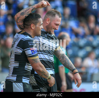 Hull, Regno Unito. 05 maggio 2018, KCOM Stadium, Hull, Inghilterra; Betfred Super League Rugby Round 14 Hull FC v Castleford Tigers ; Josh Griffin di Hull FC celebrando la sua prova a credito: News immagini /Alamy Live News Foto Stock