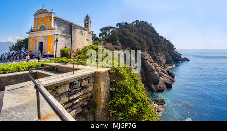 Promontorio di Portofino promontorio Golfo del Tigullio - Chiesa di San Giorgio Foto Stock