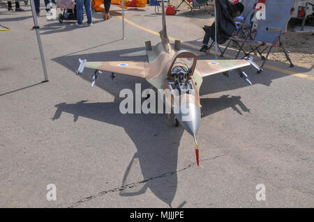 Aeromodelli telecomandati dimostrazione presso l'IAF Air Show, Haifa, Israele Foto Stock