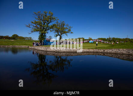 L'Inghilterra del Charley scafo sul quinto foro durante il giorno uno del Golf Sixes torneo al centurione Club, St Albans. Foto Stock