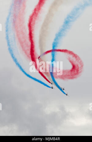 Display dal Patrouille de France a Biggin Hill Airshow di Foto Stock