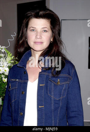 09 lug 2000, Las Vegas, Nevada, Stati Uniti d'America --- Daphne Zuniga al VSDA (Video Convenzione). 7/9/00-Las Vegas NV --- ' Tsuni / - 'Daphne Zuniga 0062 Daphne Zuniga 0062 Foto Stock