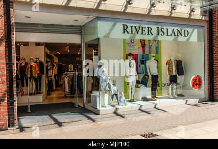 Isola di fiume shop in Wellington Square,Stockton on Tees,l'Inghilterra,UK Foto Stock