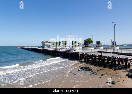 Princes Pier Gatehouse fu costruito tra il 1912 e il 1915 come una seconda stazione molo nel porto di Melbourne. È stato ora sostituito da un edificio più moderno. Foto Stock