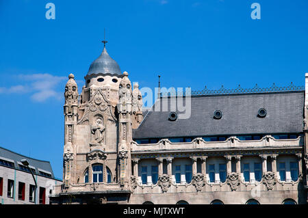 Un edificio Art Nouveau del Gresham Hotel a Budapest Ungheria Foto Stock