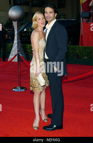 Christina Applegate ha e il marito Johnathon Schaech arrivando al 12th Annual ESPY Awards al Kodak Theatre di Los Angeles. Luglio 14, 2004. - ApplegateChrist SchaechJ015.JPG - ApplegateChrist SchaechJ015.JPGApplegateChrist SchaechJ015 evento nella vita di Hollywood - California, tappeto rosso Evento, verticale, STATI UNITI D'AMERICA, industria cinematografica, celebrità, fotografia, Bestof, arte cultura e intrattenimento, Topix celebrità moda / dal tappeto rosso-, verticale, migliori della vita di Hollywood, evento nella vita di Hollywood - California, tappeto rosso , STATI UNITI, industria cinematografica, Celebr Foto Stock