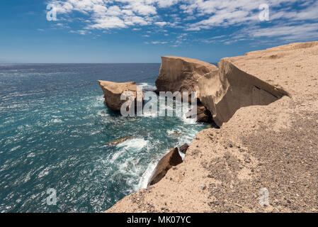 Tajao paesaggio vulcanico, costa nel sud dell'isola di Tenerife, Isole canarie, Spagna. Foto Stock
