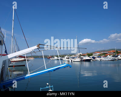 Porto di Nikiti-Sithonia penisola di Halkidiki Grecia Foto Stock