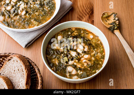 Bagno turco Kara Lahana corbasi / cavolo nero o zuppa di cavolo riccio. bagno turco o cucina cinese Foto Stock