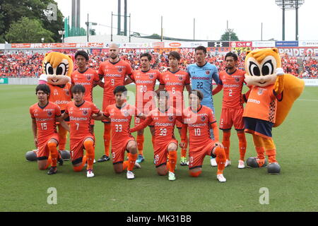 Omiya Ardija gruppo team line-up (Ardija), 6 maggio 2018 Calcio/Calcetto : 2018 J2 League match tra Omiya Ardija 0-1 JEF United Chiba a Nack5 Stadium Omiya a Saitama, Giappone. Credito: Sho Tamura AFLO/sport/Alamy Live News Foto Stock